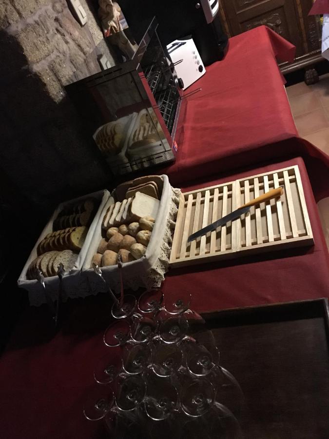 As Adegas Pensionat Poio Exteriör bild